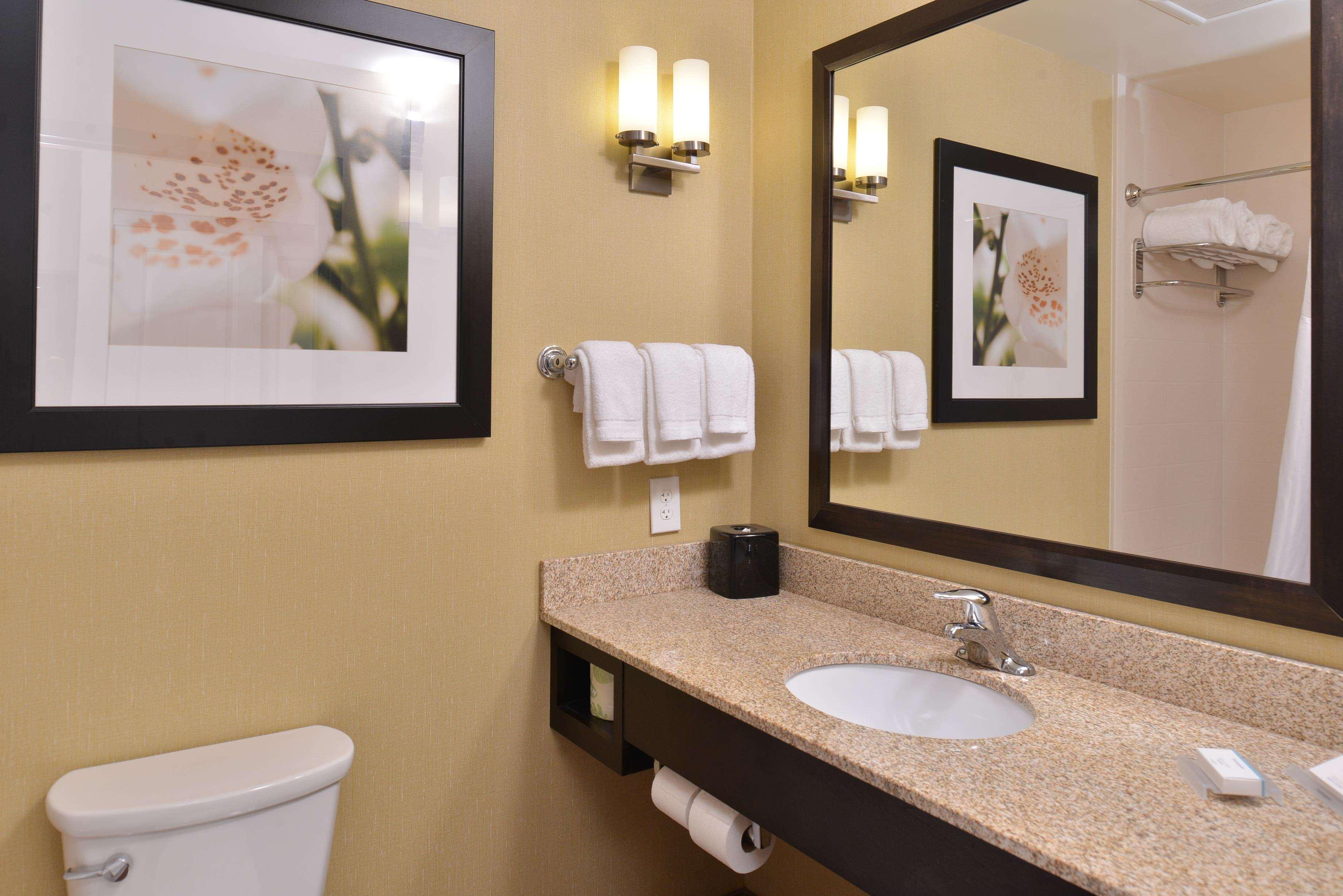 Hilton Garden Inn West Chester Exterior photo