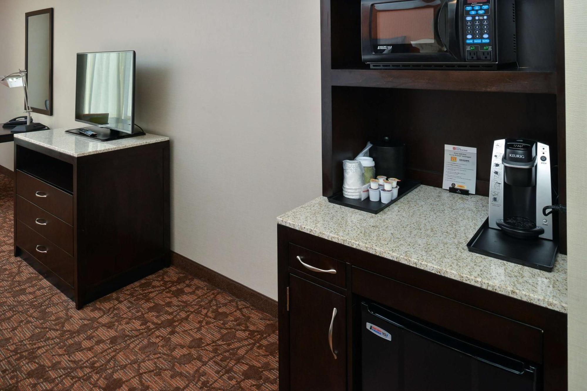 Hilton Garden Inn West Chester Exterior photo
