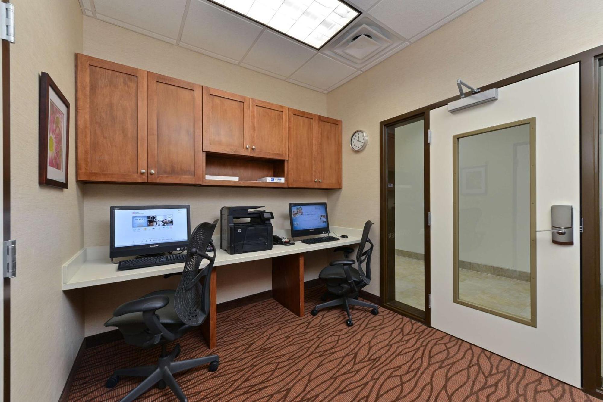 Hilton Garden Inn West Chester Exterior photo